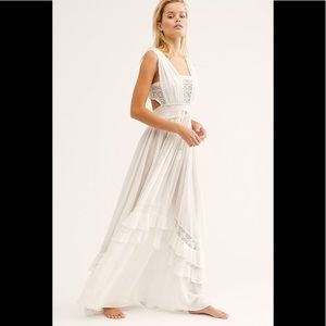 Boho White Free People Maxi, Perfect for elopement
